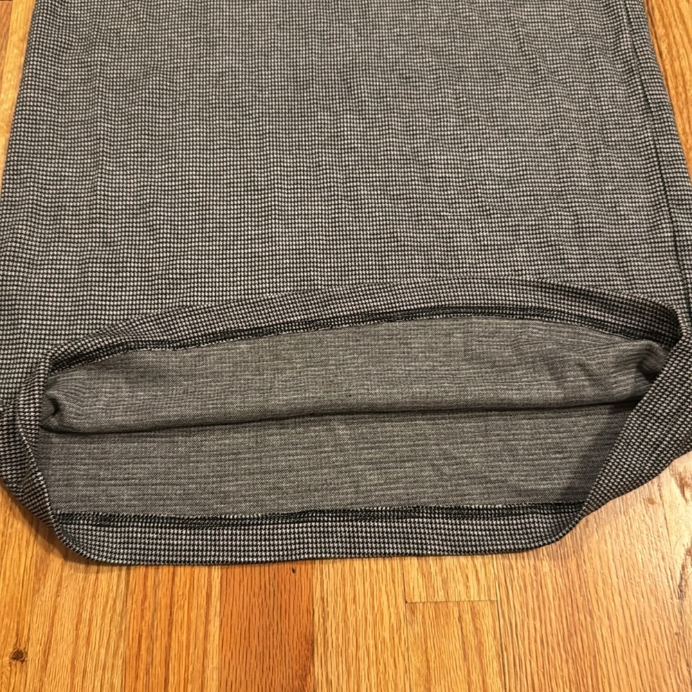 Lou & Grey Long Sleeve Dress - Picture 4 of 5